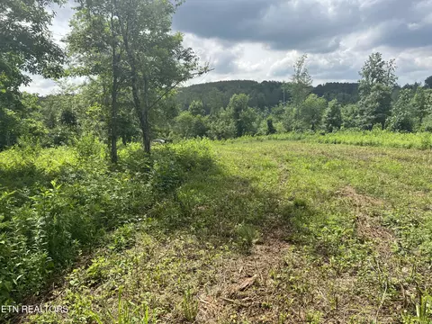 E Watkins Rd, Loudon, TN 37774