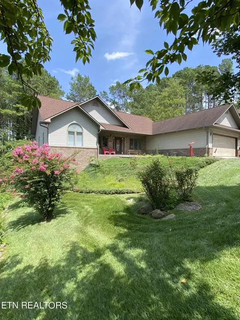 303 Inagehi Ln, Loudon, TN 37774