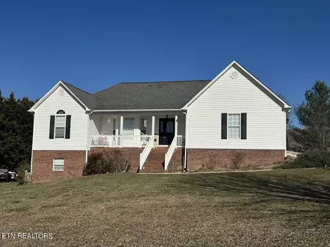 103 Springbrook Dr, Madisonville, TN 37354