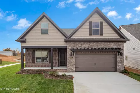 2915 Snow Pond Rd, Knoxville, TN 37931