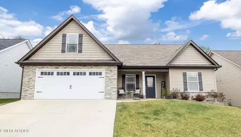 2346 Eppie Cove Ln, Knoxville, TN 37931