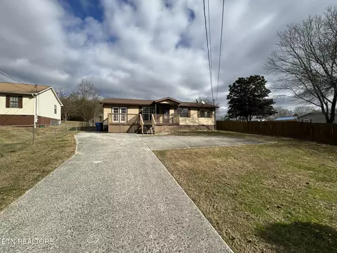 103 Phillips Ln, Clinton, TN 37716