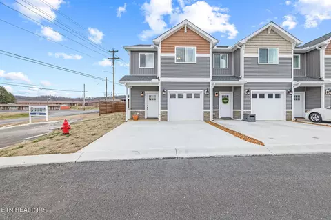 1038 E Main St #101, Livingston, TN 38570