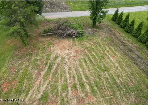1188 Chadwell St, New Tazewell, TN 37825