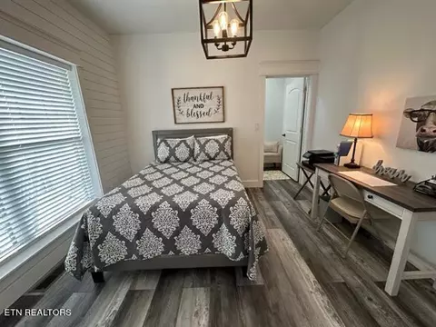 Bedroom - 5769 Wilderness Rd, Ewing, VA 24248 photo 3 of 3