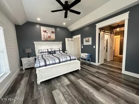 Bedroom - 5769 Wilderness Rd, Ewing, VA 24248 photo 1 of 3