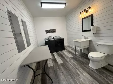 Bath - 5769 Wilderness Rd, Ewing, VA 24248 photo 3 of 3