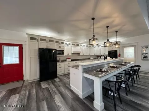 Kitchen - 5769 Wilderness Rd, Ewing, VA 24248 photo 2 of 7