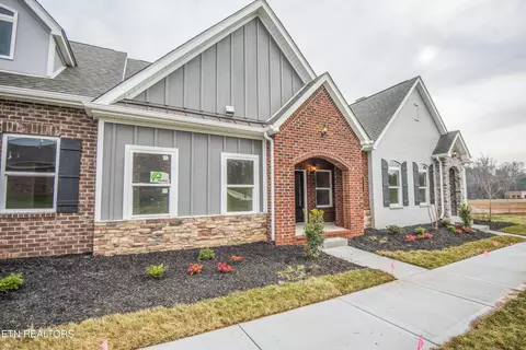161 Goldheart Rd, Farragut, TN 37934