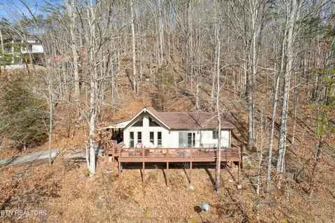 776 Laurel Lake Cir, Madisonville, TN 37354