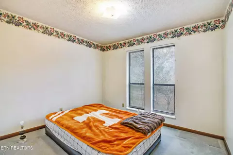 Bedroom - 425 Ivanhoe Rd, Powell, TN 37849 photo 5 of 6