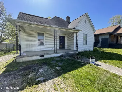 3109 Johnston St, Knoxville, TN 37921