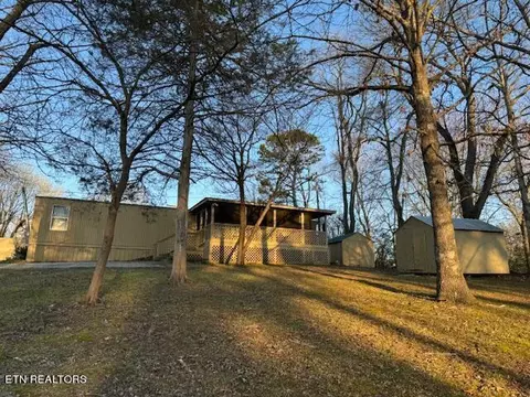 412 Patton Heights Cir, Jamestown, TN 38556