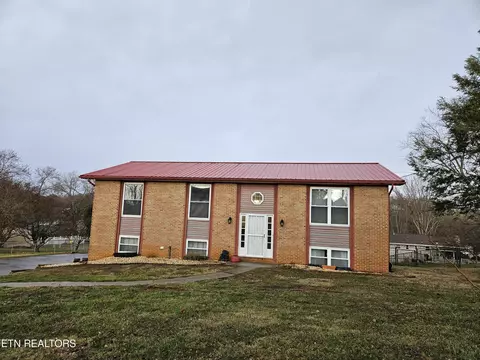 614 Catalpa St, Seymour, TN 37865