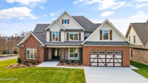 2392 Misty Mountain Cir, Knoxville, TN 37932