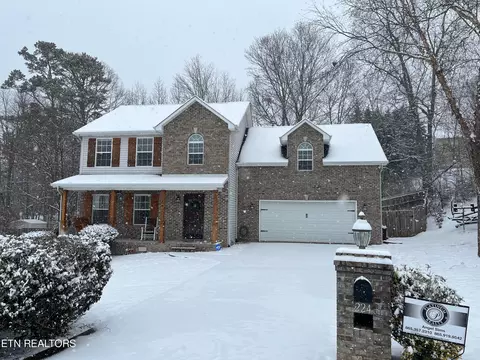 224 Cottonwood Meadow Rd, Powell, TN 37849