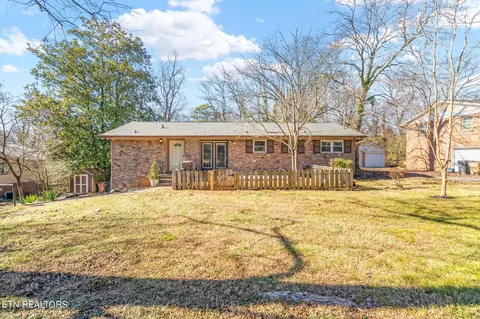 1121 Park Hill Cir, Knoxville, TN 37909