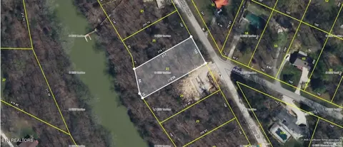 Cedar Circle, Jacksboro, TN 37757