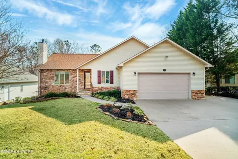 402 Skiatook Ln, Loudon, TN 37774