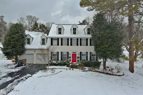 5509 Green Valley Dr, Knoxville, TN 37914