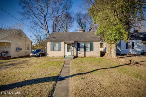 7542 Chatham Cir, Knoxville, TN 37909