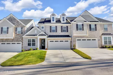 1010 Wigmore Way, Knoxville, TN 37932