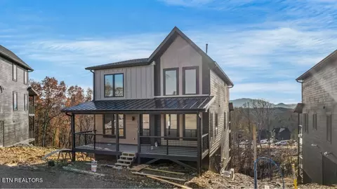 1214 Reedmont Way, Sevierville, TN 37876