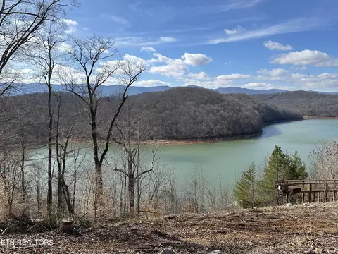 46 10a Hiwassee Dr, Jacksboro, TN 37757