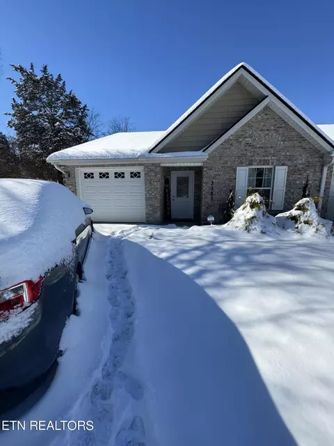 3385 Cummins Ln, Knoxville, TN 37921