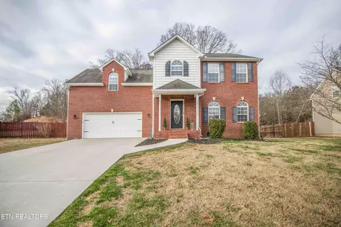 8247 Woodpath Ln, Powell, TN 37849