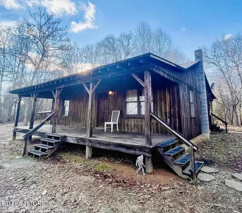 5880 Old Kentucky Rd, Sparta, TN 38583