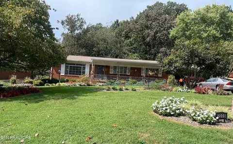 2305 Juniper Dr, Knoxville, TN 37912
