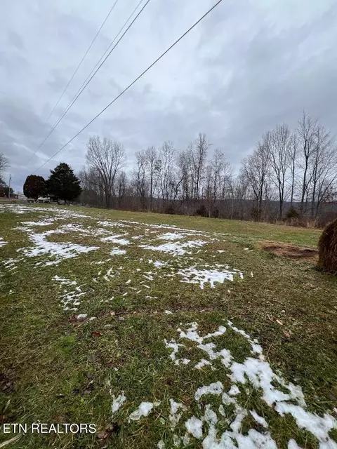 454 Old Forge Ridge Rd, Harrogate, TN 37752 photo 2