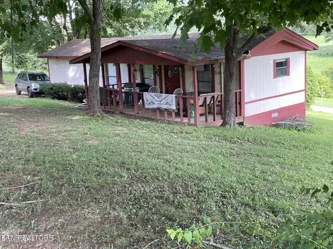378 384 Red Pond Rd, Sweetwater, TN 37874