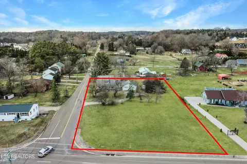 7402 Pelleaux Rd, Knoxville, TN 37938