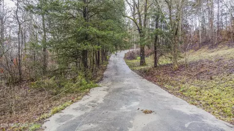 630 Prospect Rd, Luttrell, TN 37779