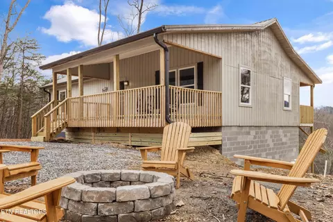 3045 Ridgecrest Way, Sevierville, TN 37862