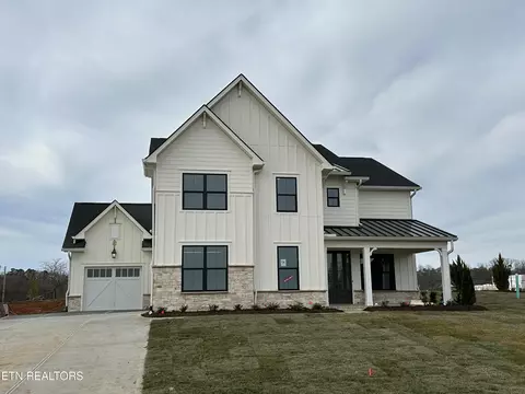 905 Sweatleaf Ln, Knoxville, TN 37934