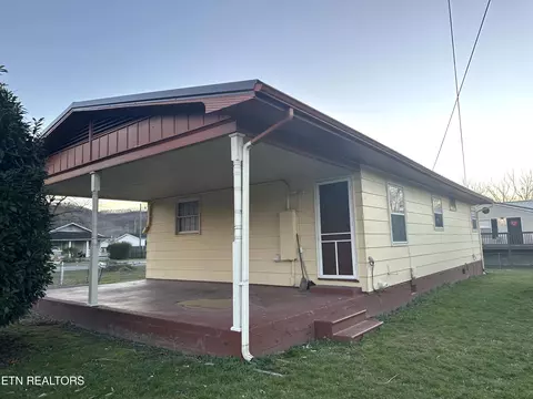 302 Rochester Ave, Middlesboro, KY 40965