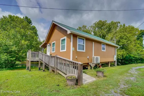 4258 Old Walland Hwy, Walland, TN 37886