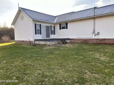 Exterior - 1016 Haley Rd, Clarkrange, TN 38553 photo 3 of 8