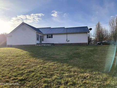 Exterior - 1016 Haley Rd, Clarkrange, TN 38553 photo 6 of 8