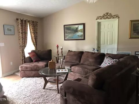 Living - 1016 Haley Rd, Clarkrange, TN 38553 photo 1 of 5