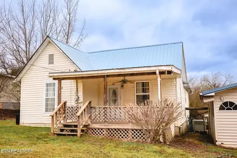 308 Church St, Tellico Plains, TN 37385