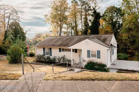 113 Albany Rd, Oak Ridge, TN 37830