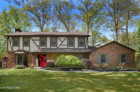 7853 Camberley Dr, Powell, TN 37849