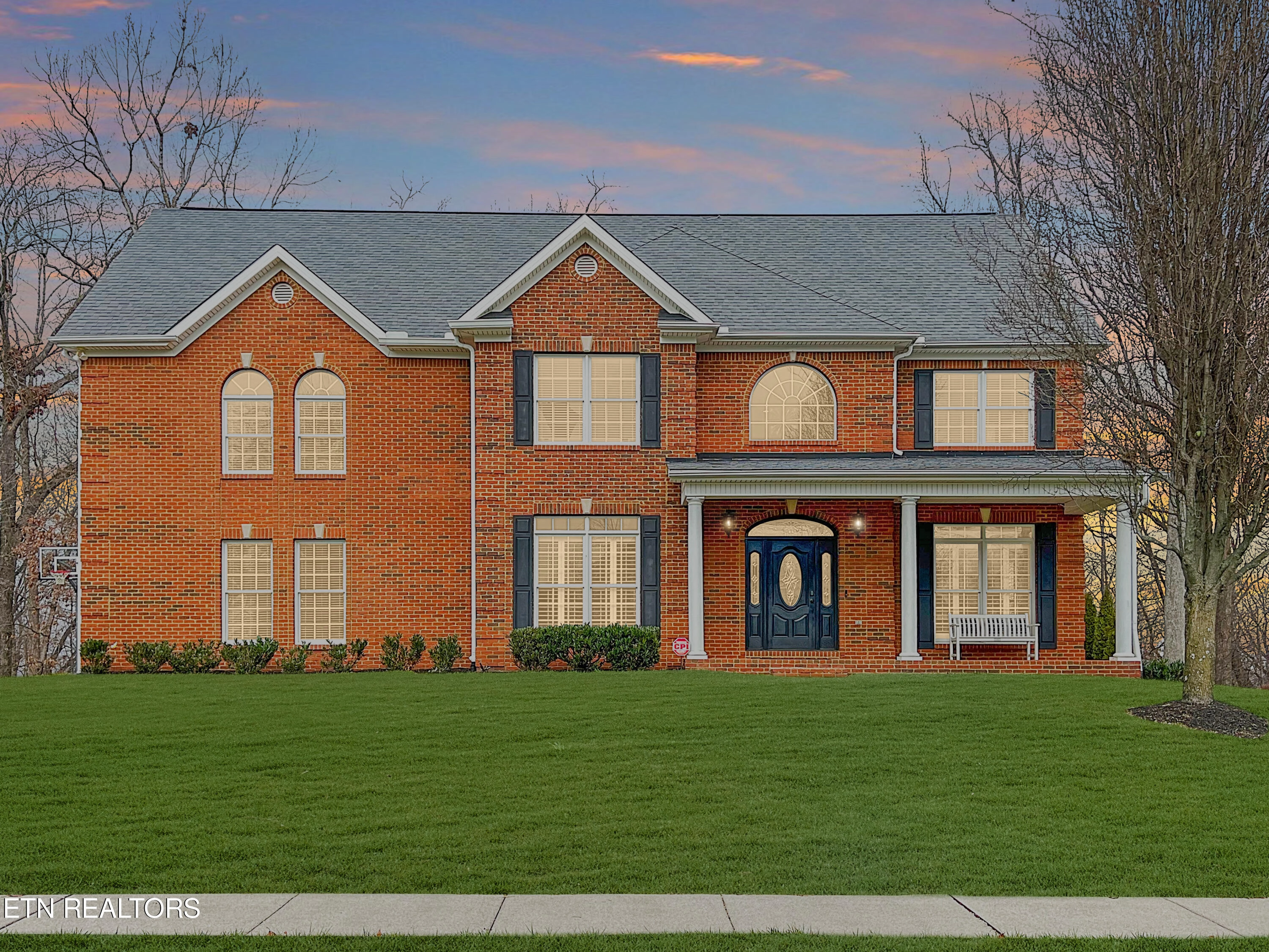 817 Brochardt Blvd  