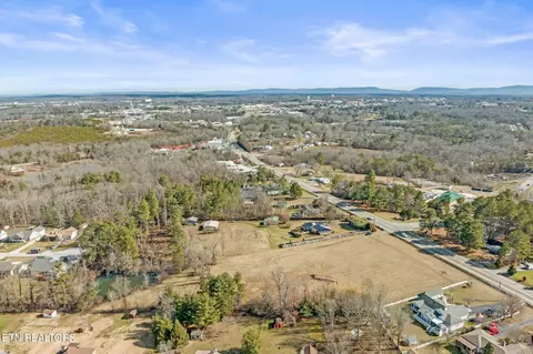 1140 Sparta Hwy, Crossville, TN 38555