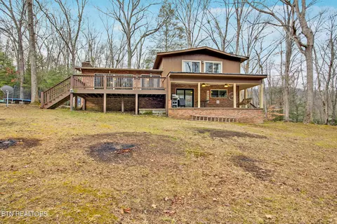 294 Old Harriman Hwy, Harriman, TN 37748