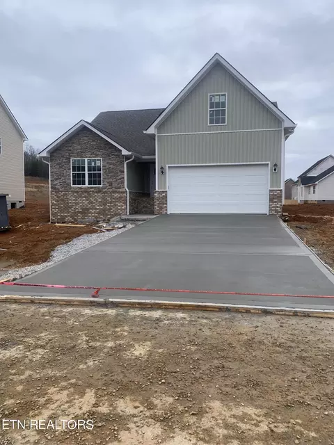 470 Eastland Park Dr, Blaine, TN 37709